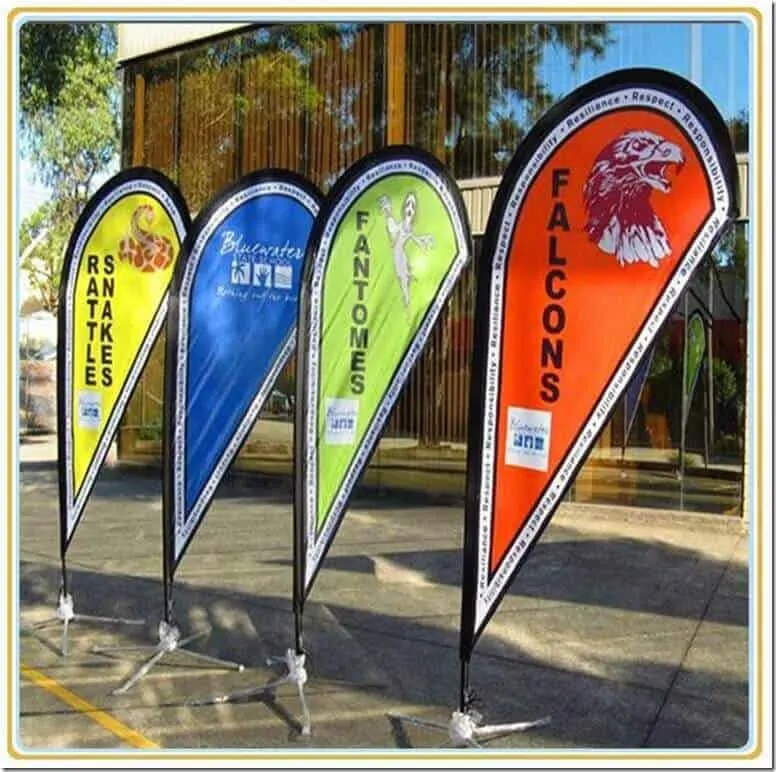 A teardrop flag can help market your coffee shop - Learn how! (11)