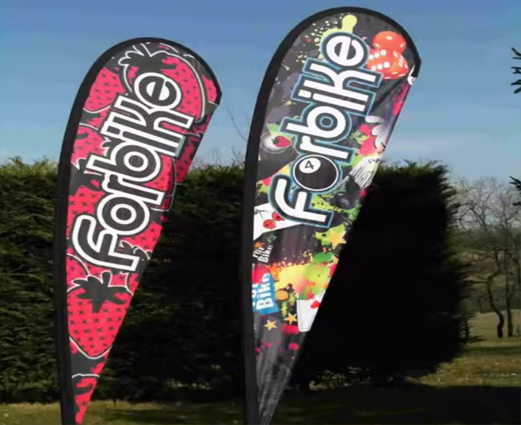 Display Banners and Flags