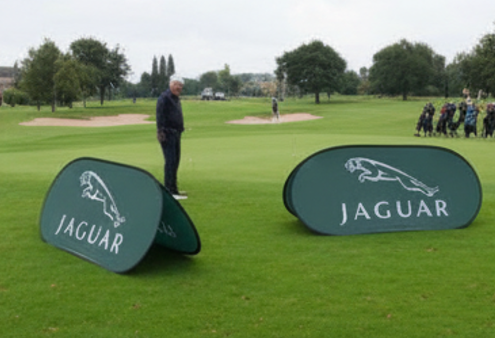 horizontal pop out banner