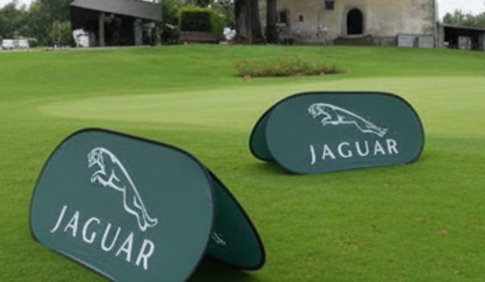 horizontal pop out banner