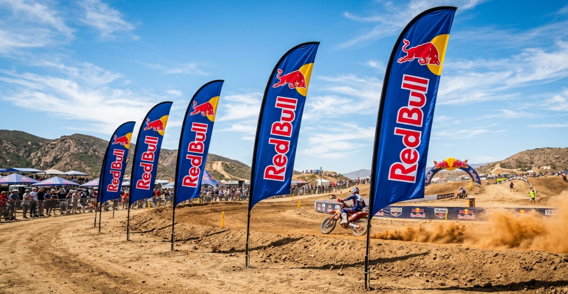 Custom Feather Flags: Maximize Outdoor Visibility